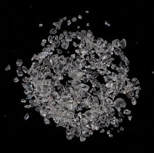 Le tirage argentique en photographie - les cristaux de nitrate d'argent [source web:https://fr.wikipedia.org/]