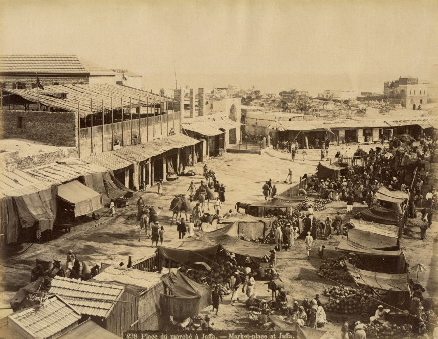 ©Bonfils - Place du marché à Jaffa